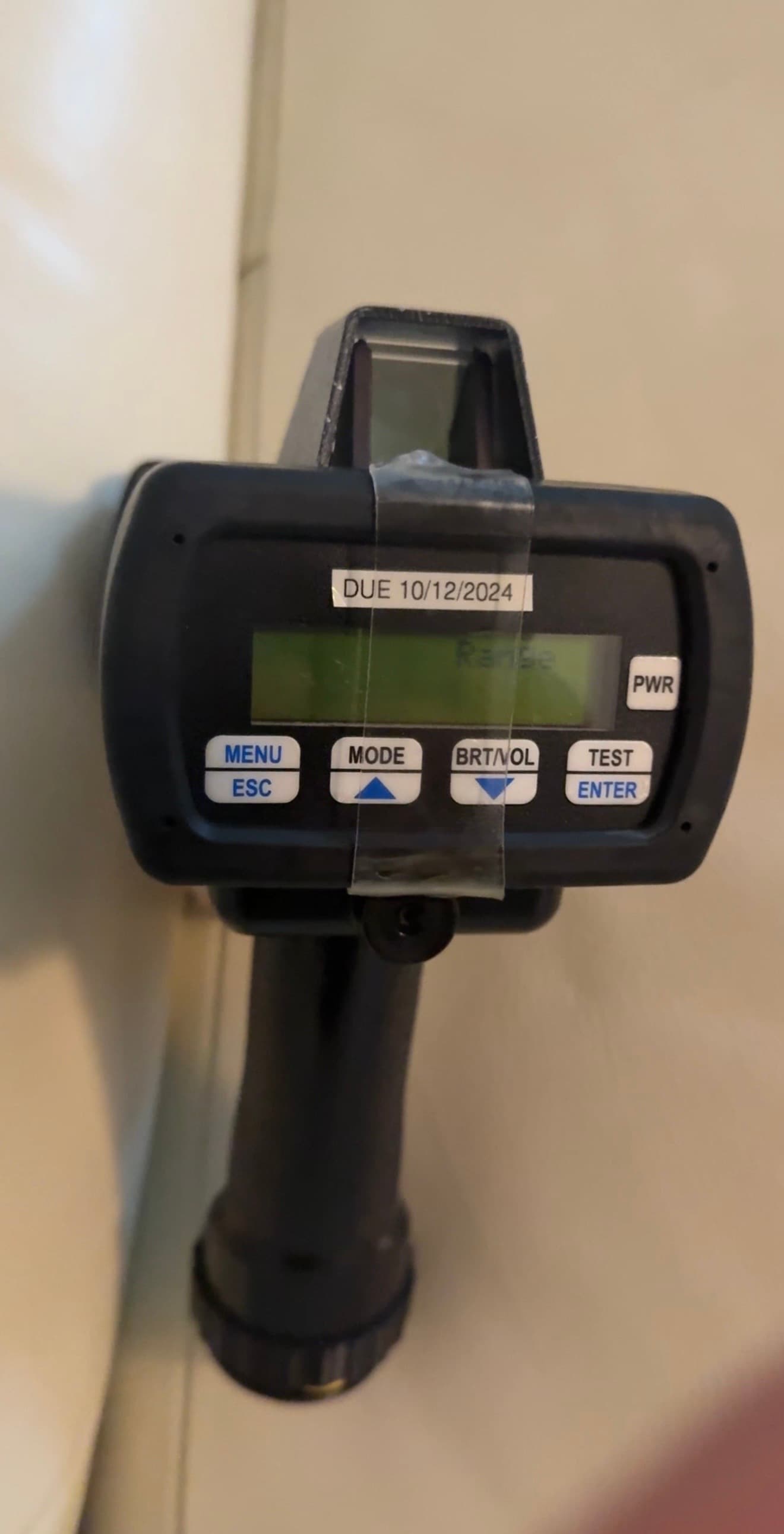 Kustom Pro Laser III in range mode